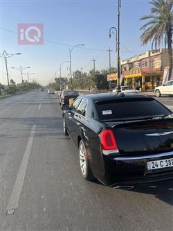 کرایسلەر 300